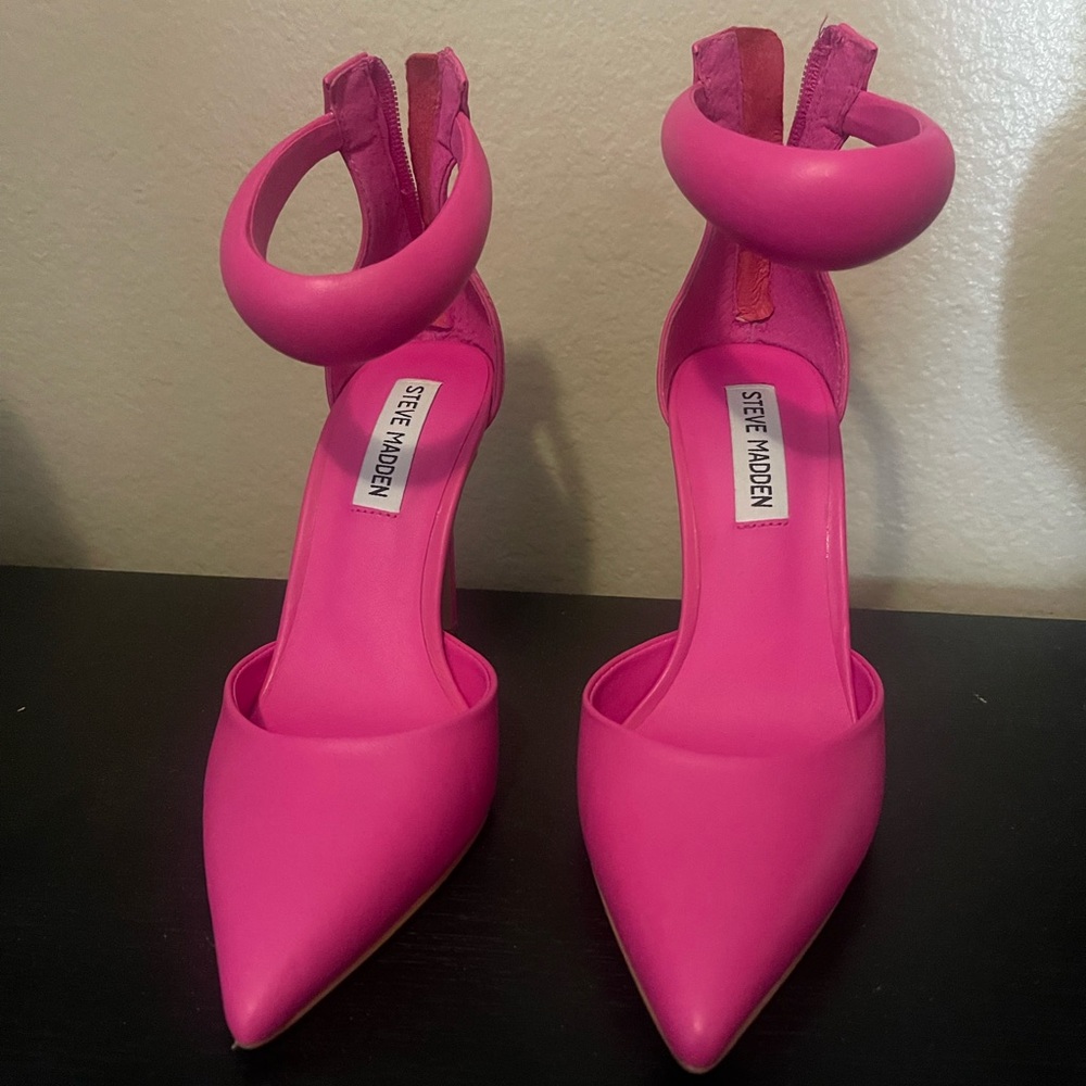 Steve Madden Elle Puff Ankle Strap Leather Pink Leather Pumps - Sz 7.5